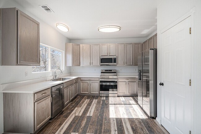 Foto del edificio - 8303 S Pierce Way