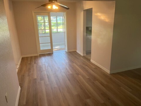 Foto del edificio - 1339 Marion Dr S