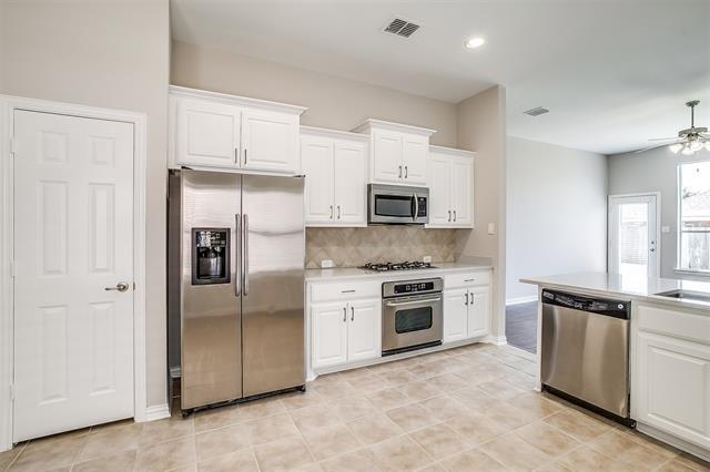Foto principal - 2692 Lake Ridge Dr
