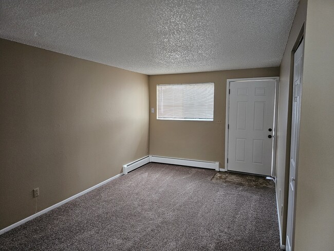 Building Photo - 1155 Chiricahua Loop