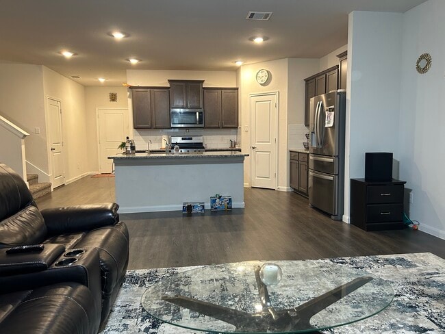 Building Photo - 1316 Wrangler Way