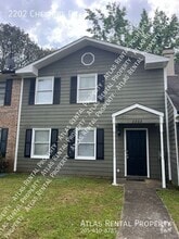 Building Photo - 2202 Cheshire Dr