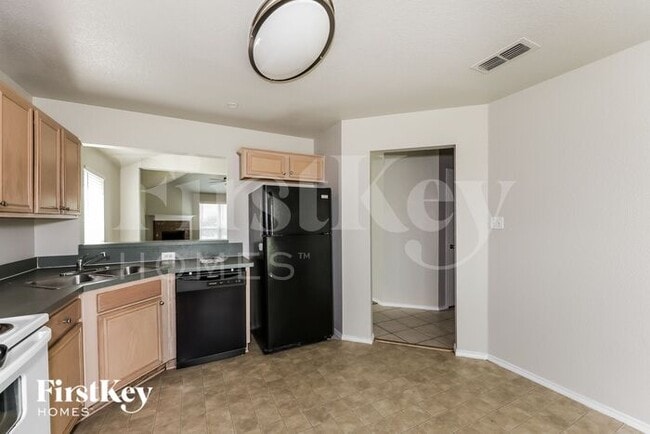 Building Photo - 802 Gemstone Trail