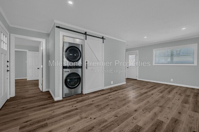 Foto del edificio - 204 N Holly Ave