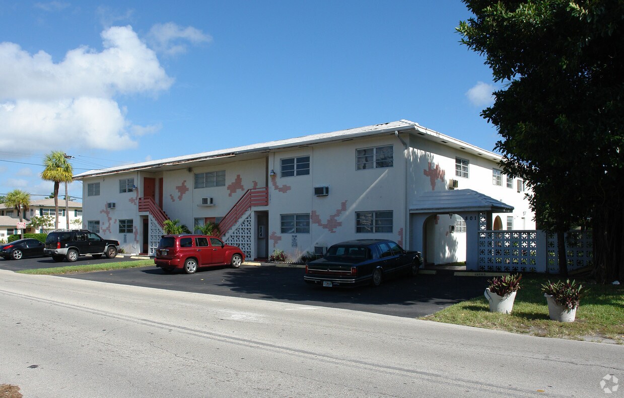 Foto del edificio - 801 SE 15th St