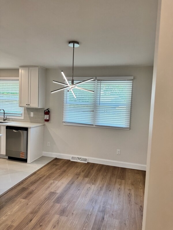 Foto del edificio - 927 Edgemoor Rd