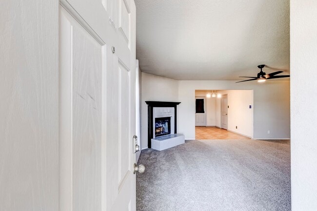 Building Photo - 3409 Lorena Dr