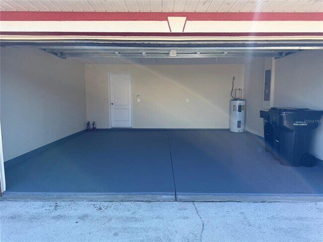 Foto del edificio - 326 Churchill Ct