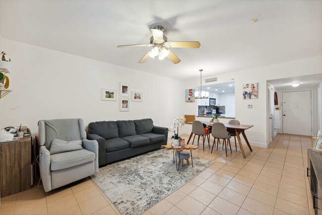 Building Photo - 9175 SW 77th Ave