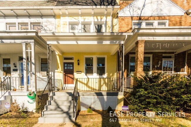 Foto del edificio - 647 Hamilton St NW