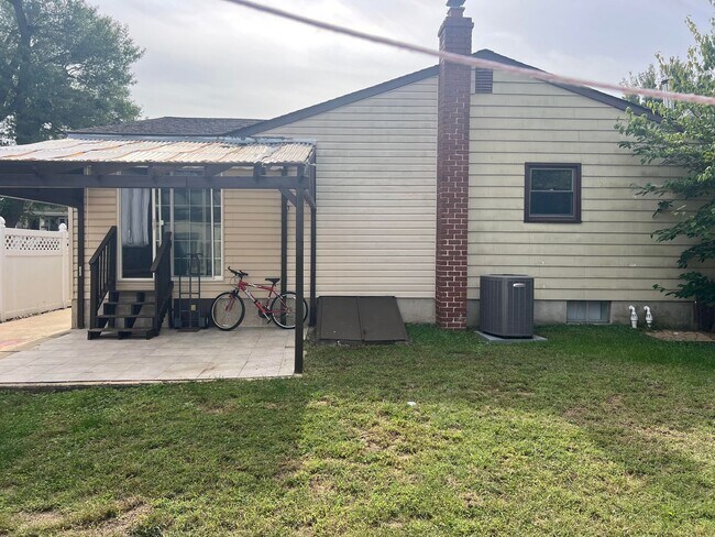Foto del edificio - Updated Single Family Ranch Home with Fenced in Yard