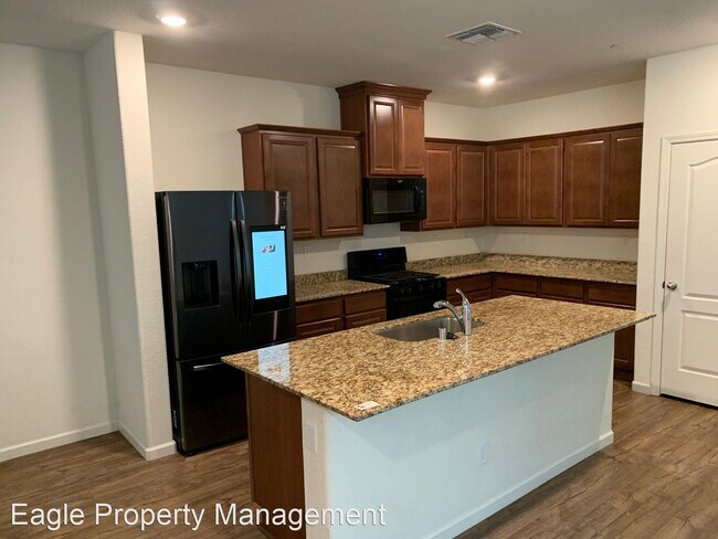 Foto del edificio - 4 br, 2.5 bath House - 4766 Emerald Way