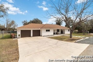 Building Photo - 107 Oak Crest