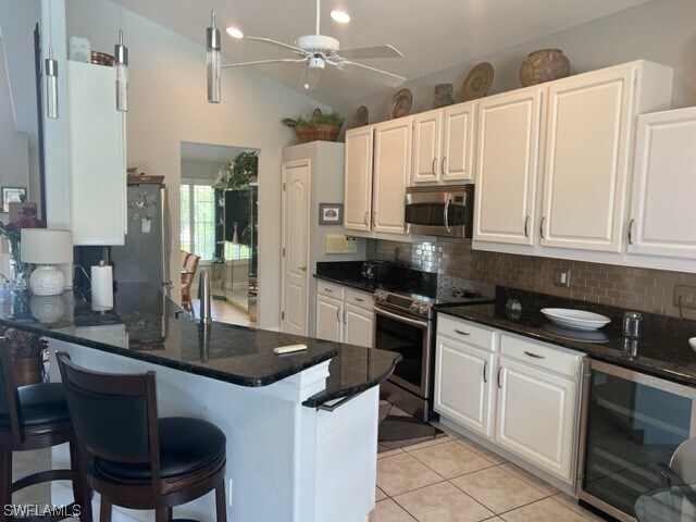 Foto del edificio - 23880 Creek Branch Ln