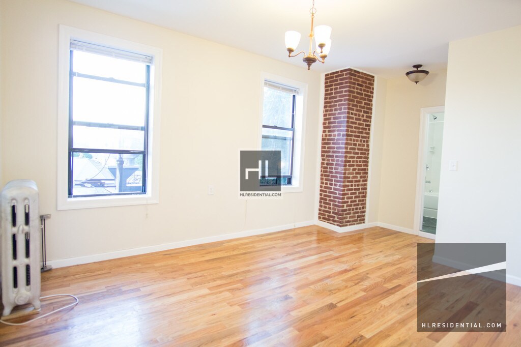 Foto del edificio - 622 Ocean Pkwy