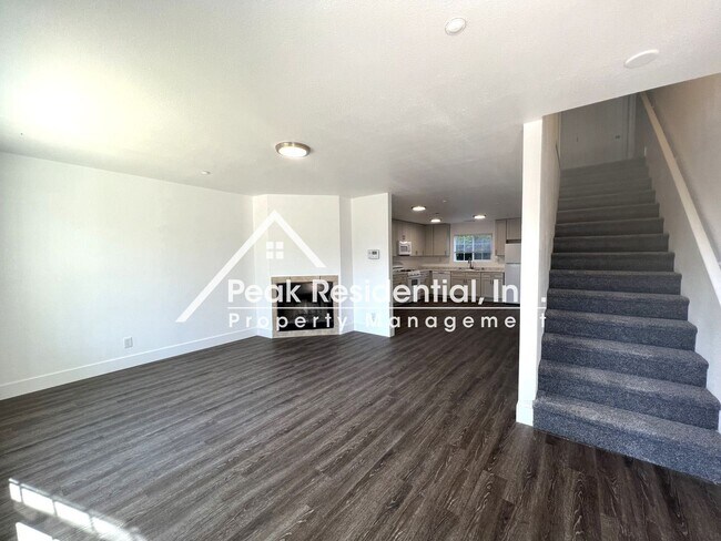 Building Photo - 3 br, 2.5 bath House - 2924 31st Street