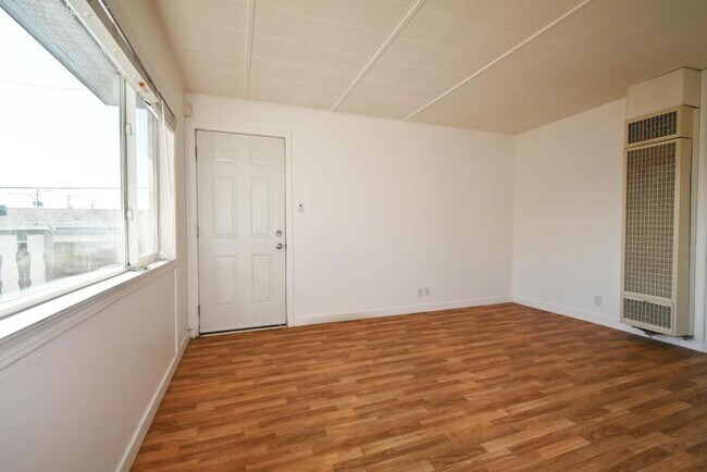 Photo du bâtiment - 1 bedroom in Prince George BC V2M 3K9