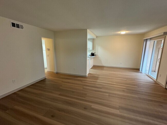 Building Photo - Newly Renovated Home in Downtown San Juan ...