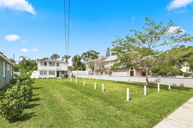 Building Photo - 1812 Killarney Dr