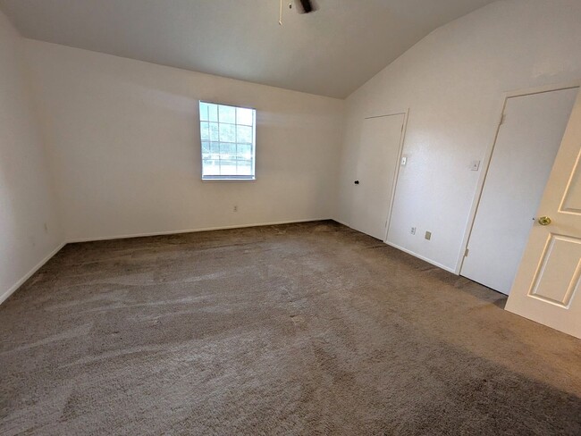 Foto del edificio - Townhome in the Heart of Beaumont!