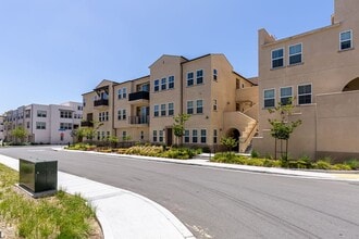 Building Photo - 5405 Beach Grass Ln