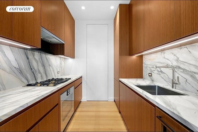 Foto del edificio - 15 E 30th St