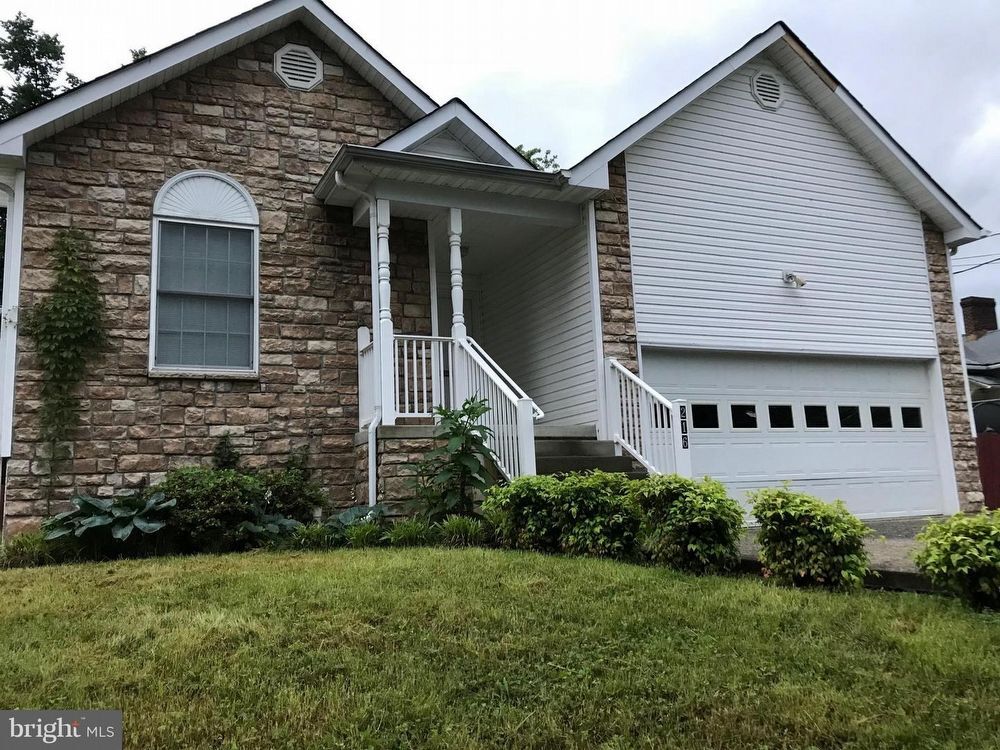 216 3rd Ave, Quantico, VA 22134 House for Rent in Quantico, VA