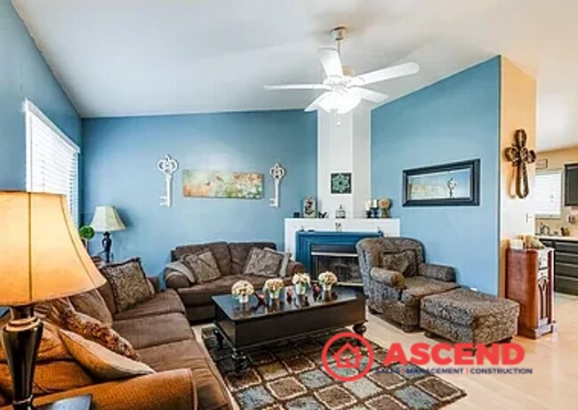 Foto del edificio - Cute Home Located Near Shopping in the Ros...