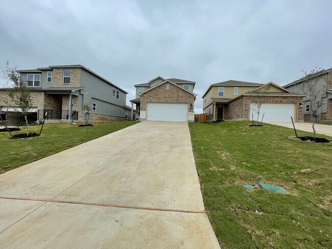 Building Photo - No Rent 'til 2026. $300 Gift Card. Holiday Win | Four Bedroom 2.5 Bathroom Home In Saint Hedwig!