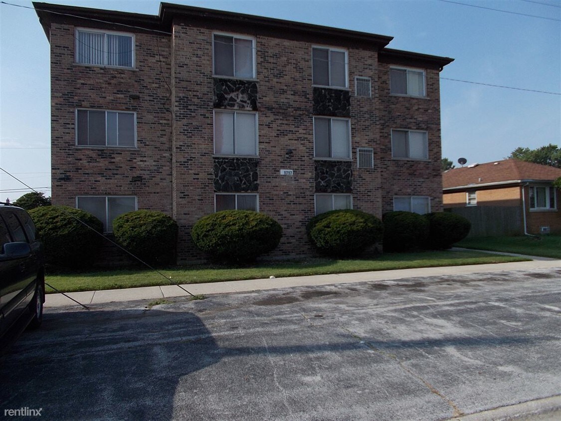 Foto principal - 1717 State St