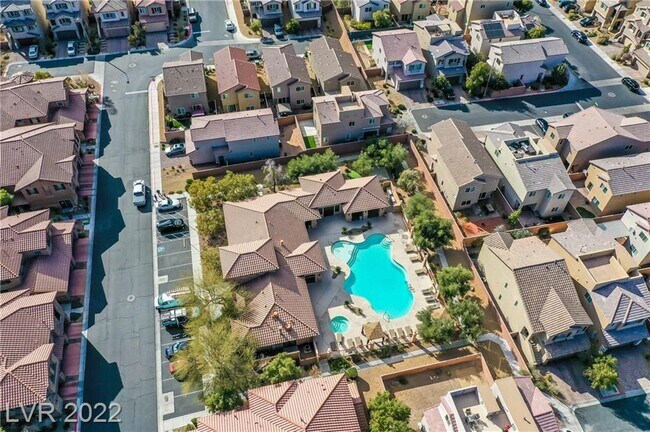 Foto del edificio - 10490 Forked Run St