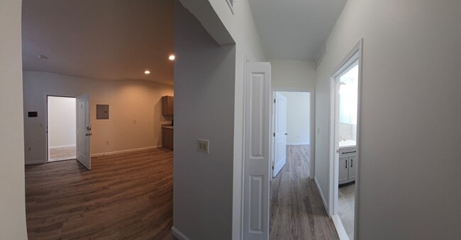 Building Photo - Rayan Apartments