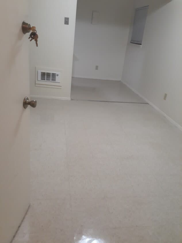 Building Photo - 1517 Cameo St