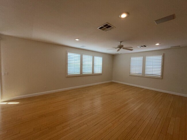 Building Photo - 6043 Eganridge Ct