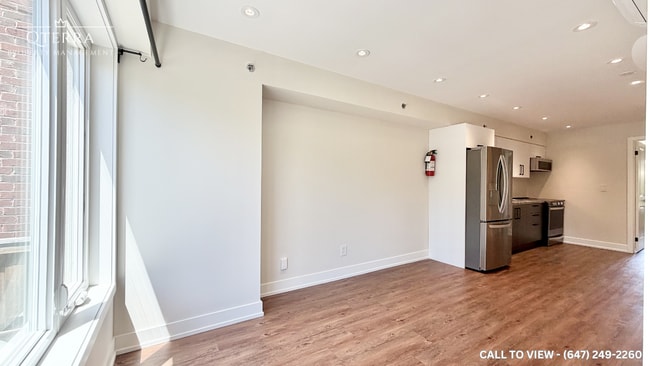 Building Photo - 12 Batavia Av