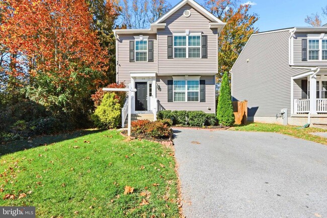 Building Photo - 410 Thelma Rd