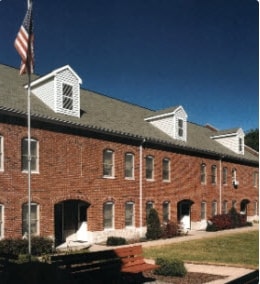 Building Photo - Huguenot