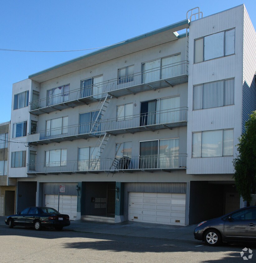 Building Photo - 720 2nd Ave