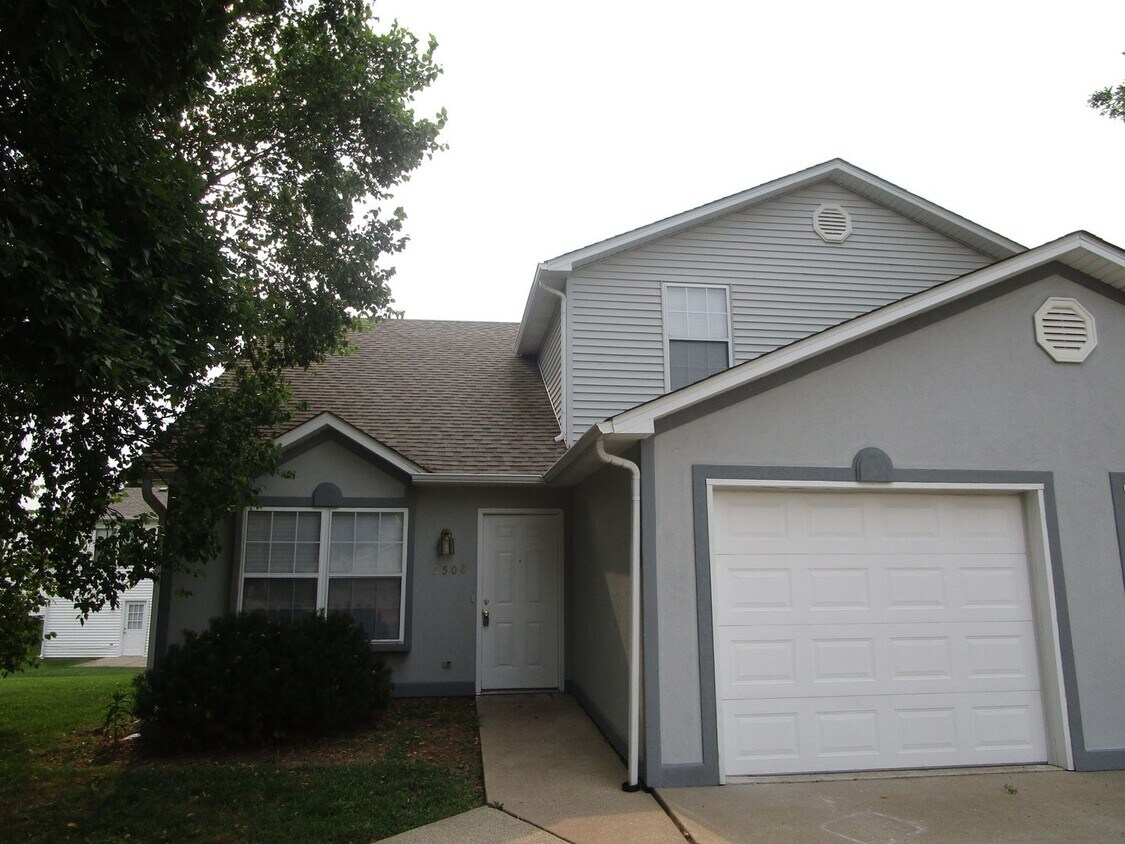 Foto principal - 3508-3510 Delmar Ct.