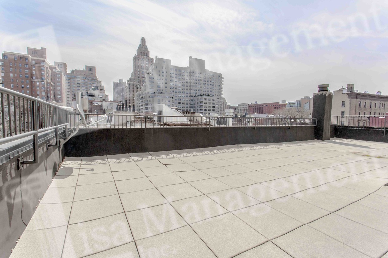 Primary Photo - 37-39 W 8th St