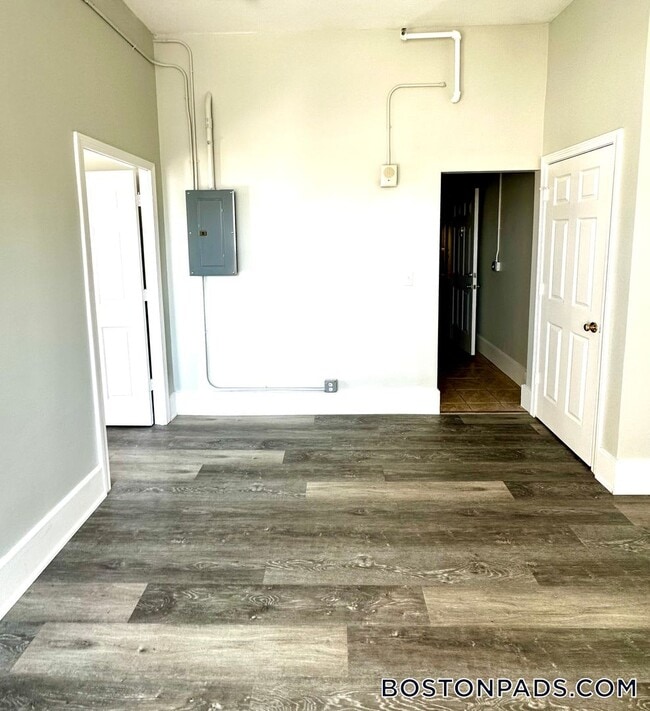 Building Photo - 50 Franklin St