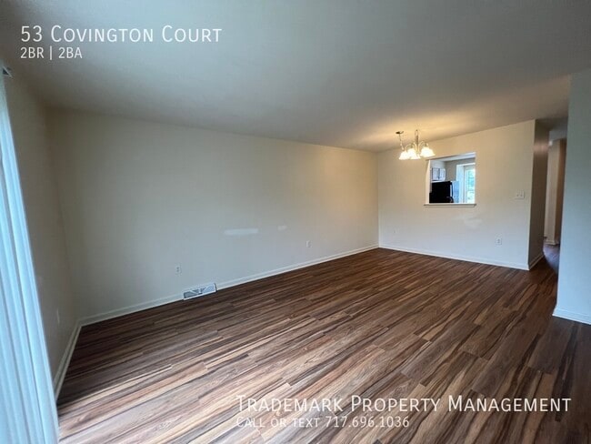 Building Photo - Spacious 2 Bedroom Town Home