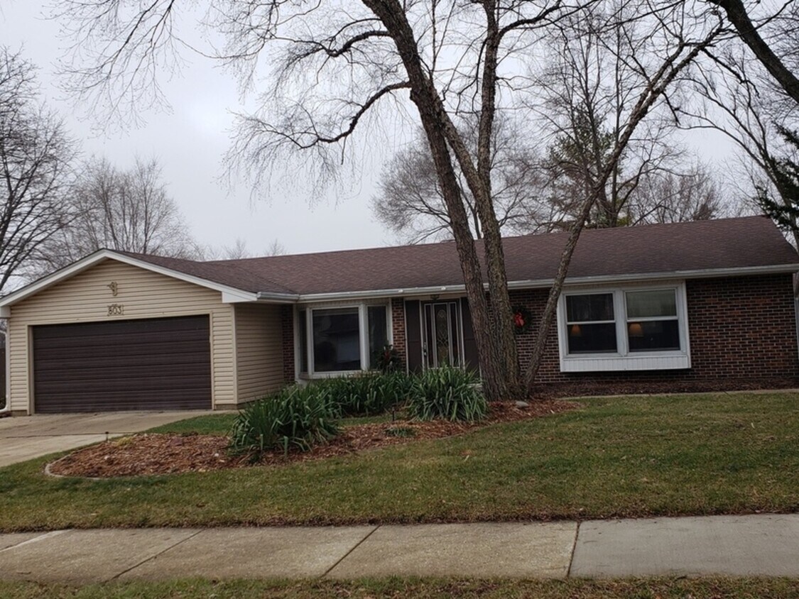 Primary Photo - 803 S 11th Ave