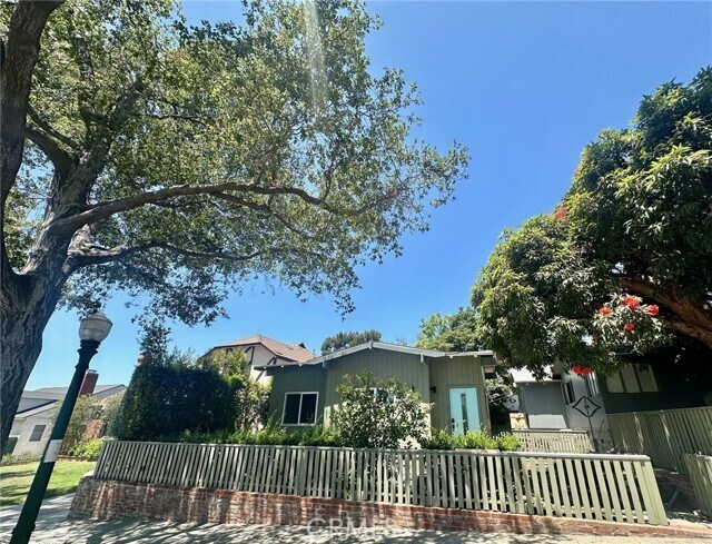 Foto principal - 1559 Winchester Ave