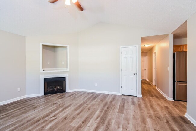 Building Photo - 1044 Navaho Trail