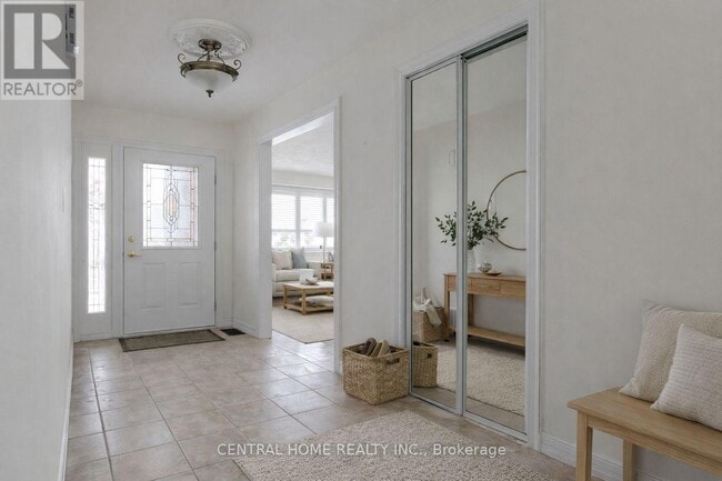 Building Photo - 12 Scarden Ave