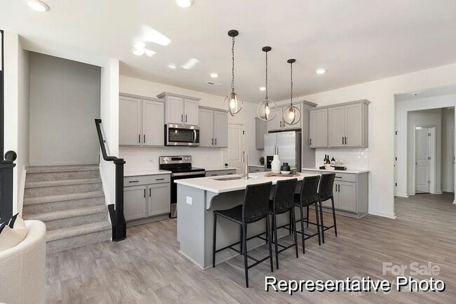 Building Photo - 3 Bedroom Townhome Near Lake Wylie