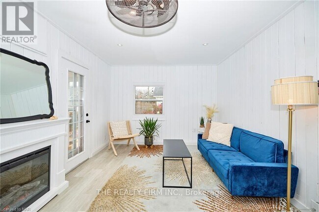 Photo du bâtiment - 365 Elmwood Ave