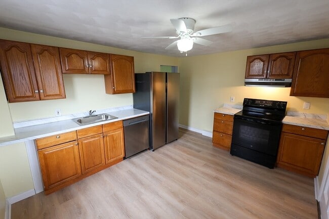 Photo - 60 Essex St Apartment