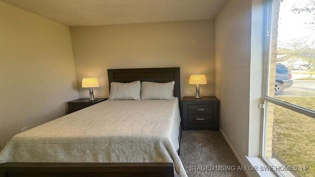Foto del edificio - 12311 Kings Chase Dr